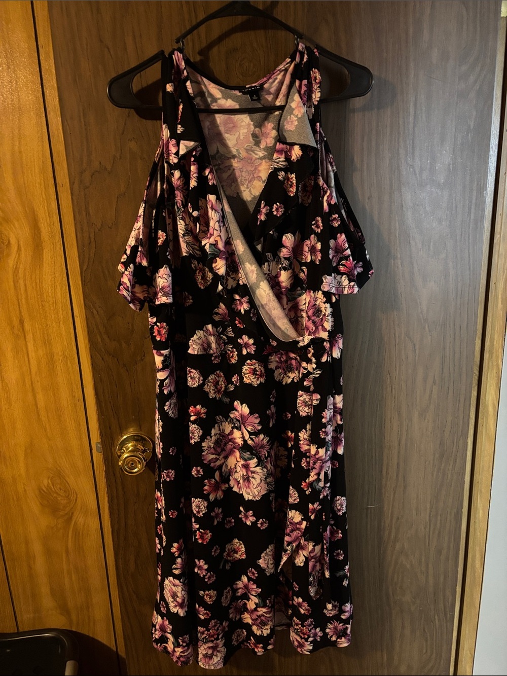 torrid- 4x- Pink Floral Cold-Shoulder Wrap Midi Dress - Black Base
